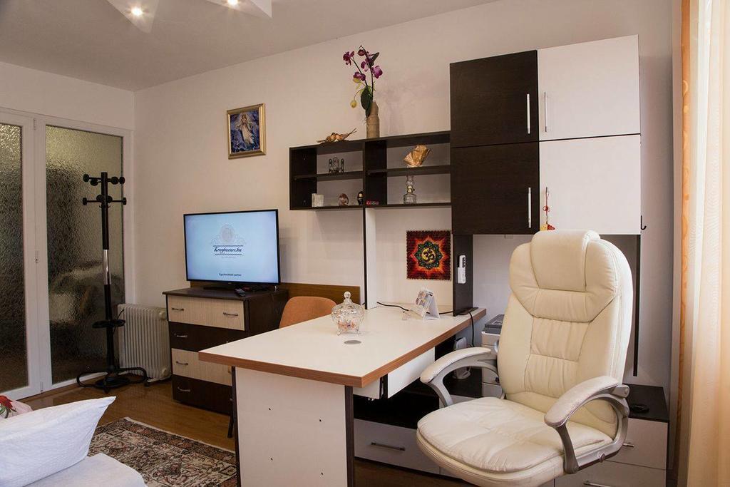 Belle Studio Lägenhet Galaţi Exteriör bild